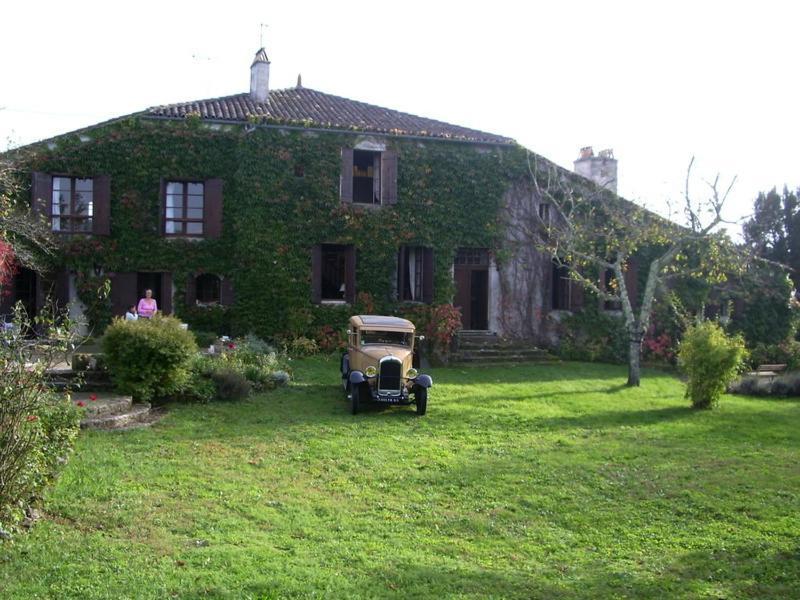 Chez Mamie Et Papi Panzió Puynormand Kültér fotó