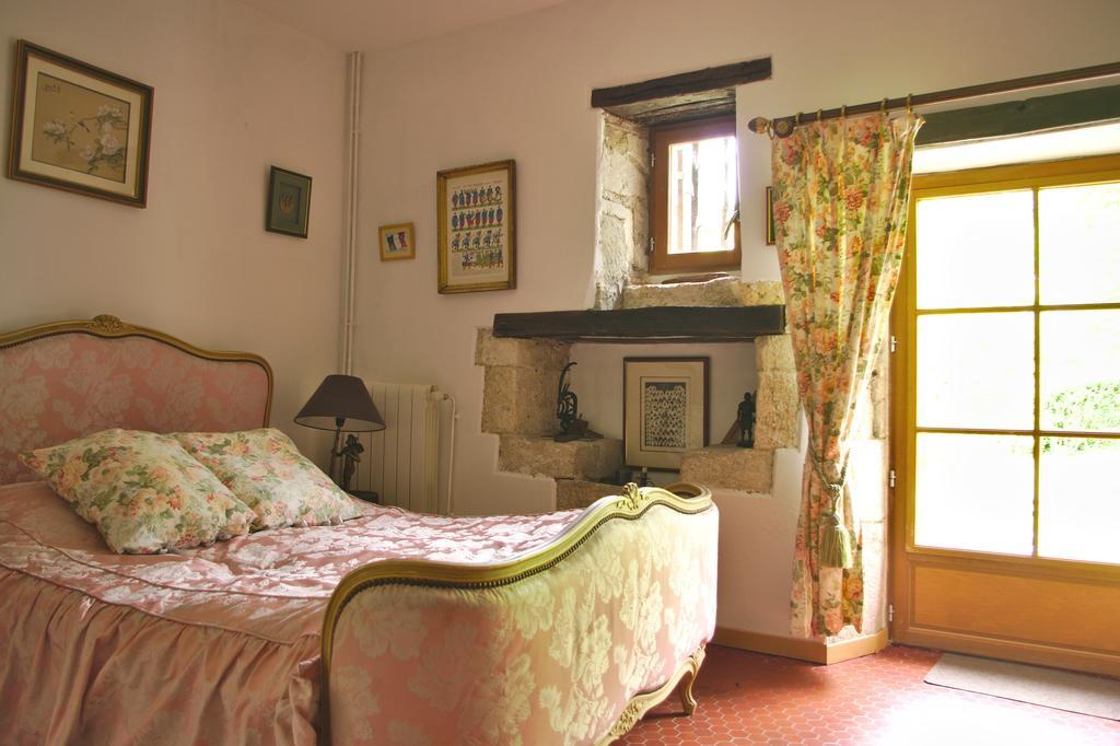 Chez Mamie Et Papi Panzió Puynormand Kültér fotó